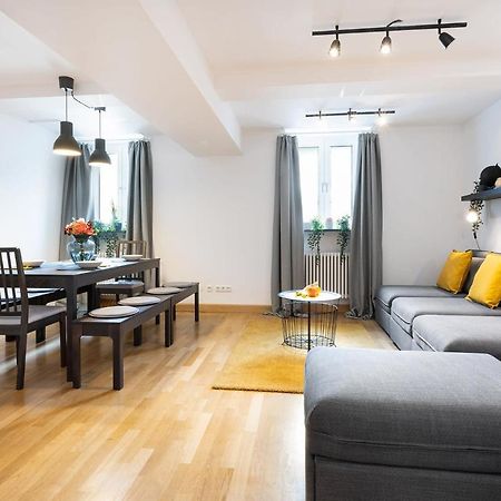 Marienplatz Apartment 2 Bedrooms Living Room Kitchen ミュンヘン エクステリア 写真